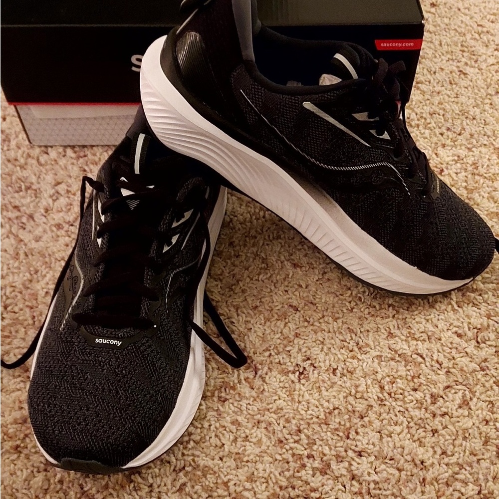 Saucony Women’s Echelon 9 Black Running Shoes